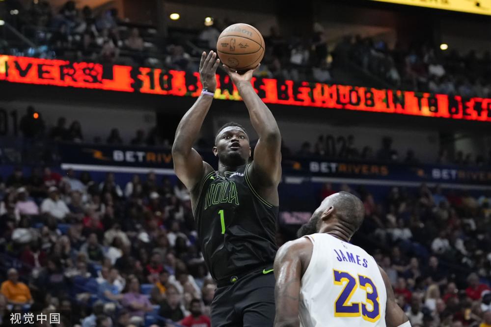 众多网友热 众多网友热