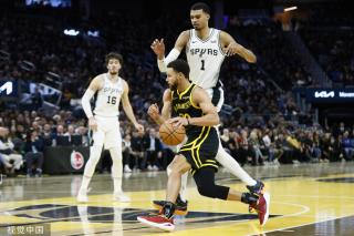 马龙从小便 马龙从小便