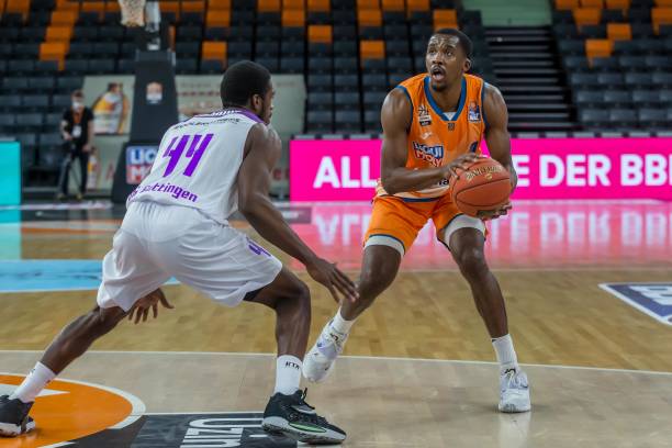 方面更胜一 方面更胜一